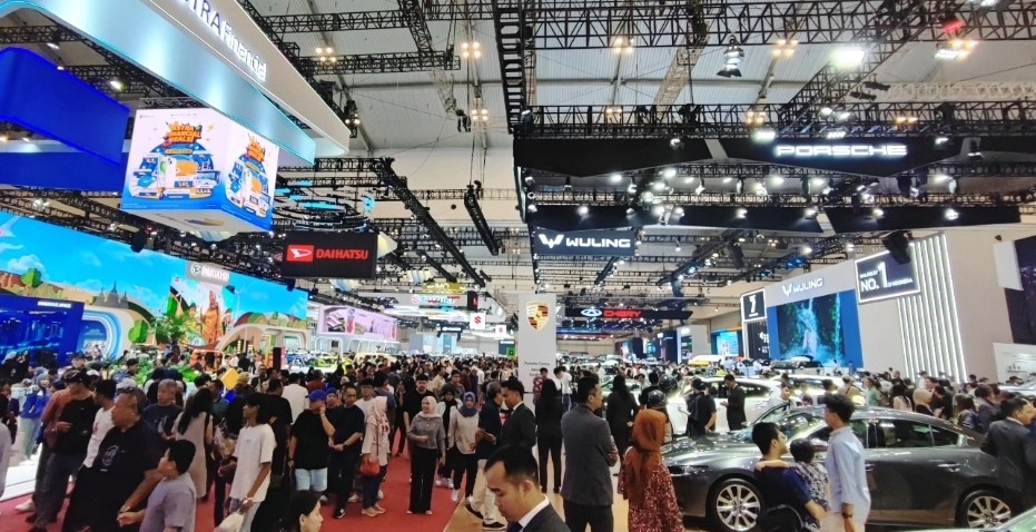 GIIAS 2024 Tinggal Sehari Lagi, Intip Keseruan di Booth Pameran