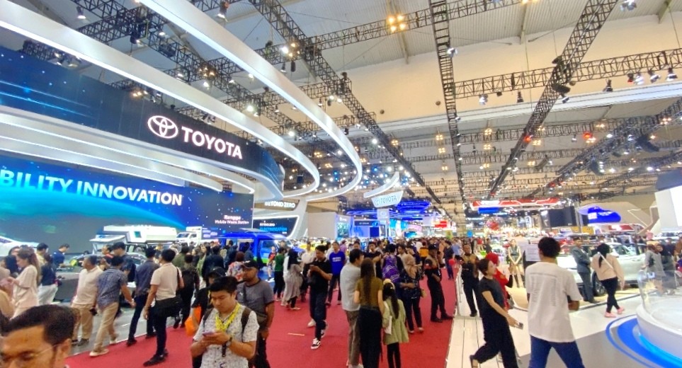 Pengunjung Meningkat, Gaikindo Perkirakan Penjualan Mobil di GIIAS 2024 Naik 5 Persen