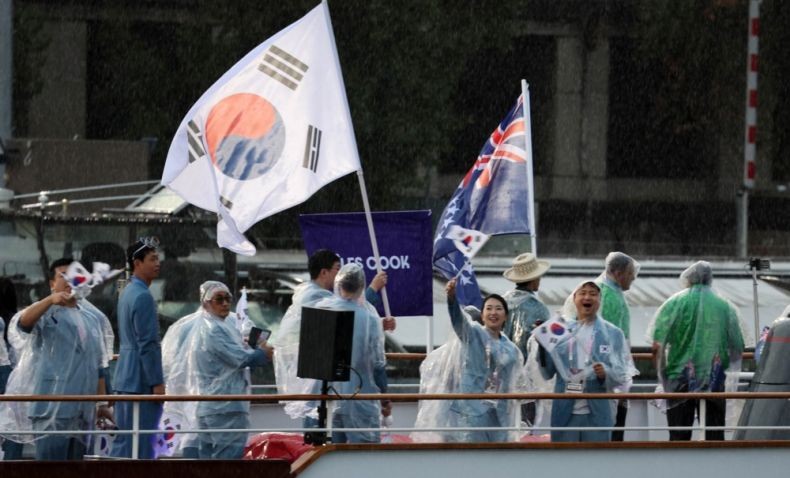 IOC Akhirnya Minta Maaf Salah Sebut Korsel sebagai Korut saat Pembukaan Olimpiade