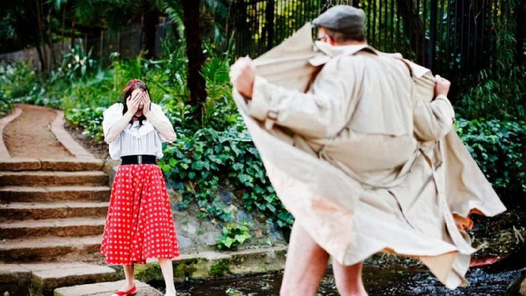 Mengenal Ekshibisionis, Gangguan Suka Telanjang di Depan Orang 