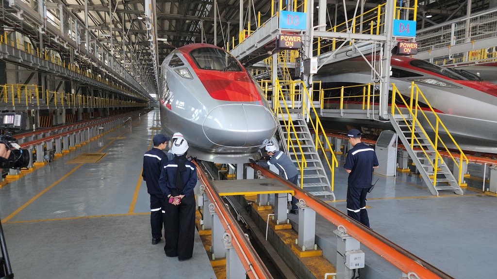 Stasiun Karawang Beroperasi Tahun Depan, KCIC Optimistis Penumpang Whoosh Tembus 29.000 per Hari