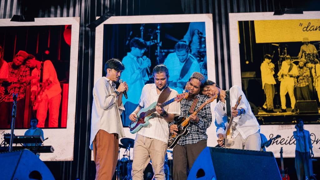 Sheila On 7 Nostalgia Bareng Fans di Samarinda, Full of Great Memories!