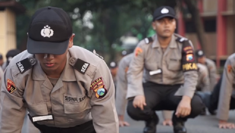 Keren! 2 Siswa Disabilitas Semangat Tes Bintara Polri, Keterbatasan Bukan Penghalang