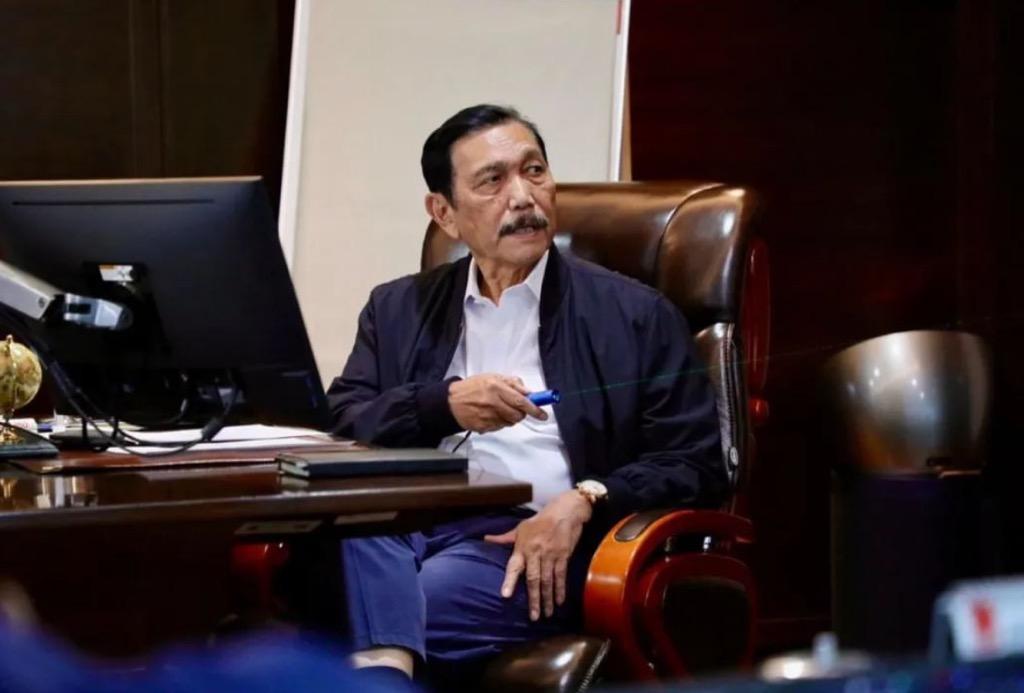 Cerita Luhut Ternyata Jokowi Sempat Ditekan gegara Larang Ekspor Bijih Nikel