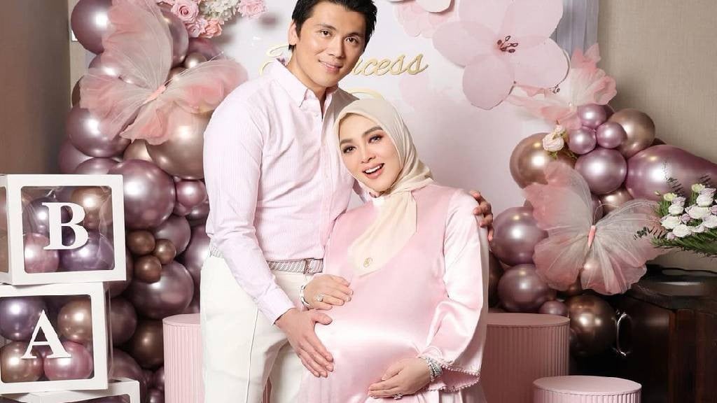 Ucapan Manis Syahrini untuk Reino Barack yang Kini Jadi Ayah: Imam Terbaik!