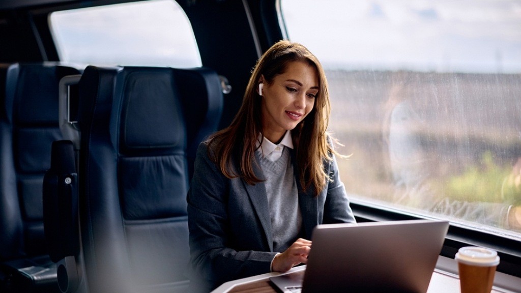 Keuntungan Penggunaan Layanan Kereta Api untuk Perjalanan Bisnis