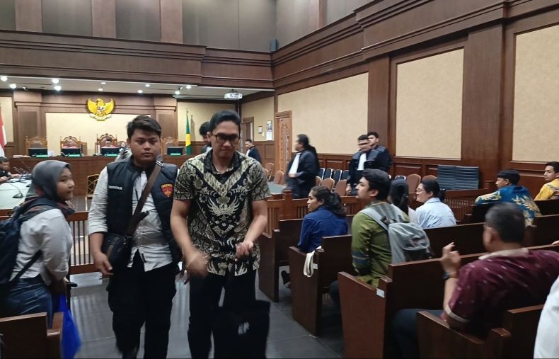 Elvanno Hatorangan Divonis 6 Tahun Penjara terkait Kasus Korupsi Proyek BTS 4G