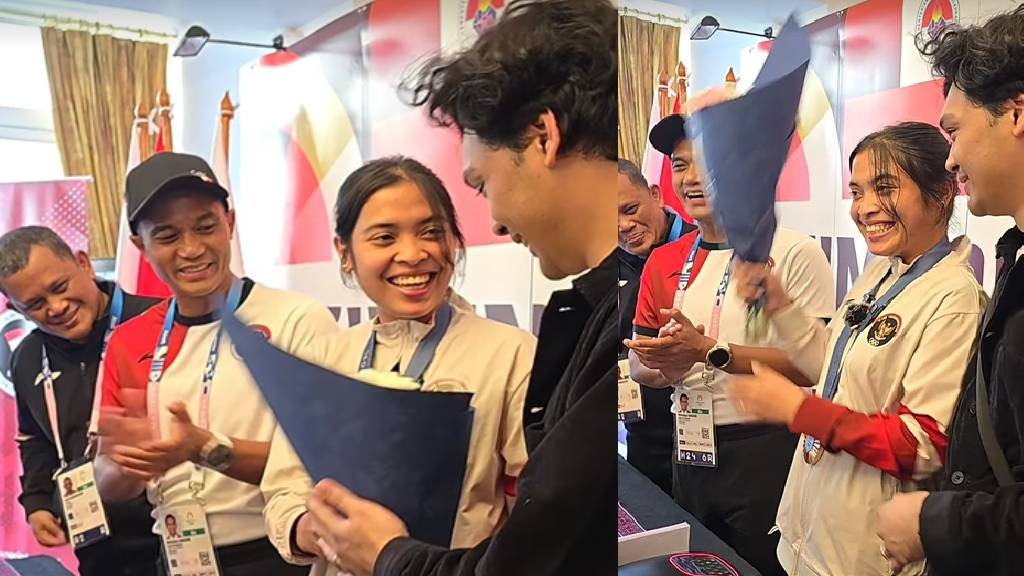 So Sweet, Mikha Angelo Beri Bunga ke Gregoria Mariska usai Raih Medali Perunggu Olimpiade Paris 2024 