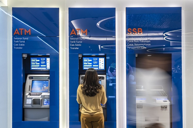 Setor Tunai di ATM Kini Bisa Andalkan BRImo, Tanpa Perlu Kartu!