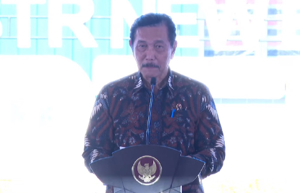 Punya Pabrik Anoda, Luhut Jamin RI Bisa jadi Produsen dan Supplier Baterai Listrik Terbesar di Dunia