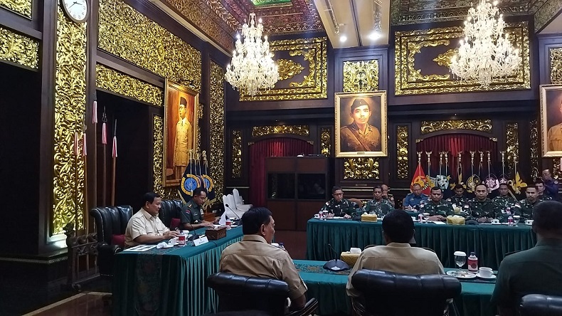 Prabowo Beri Pembekalan kepada 40 Nakes TNI yang akan Dikirim Bantu Warga Gaza