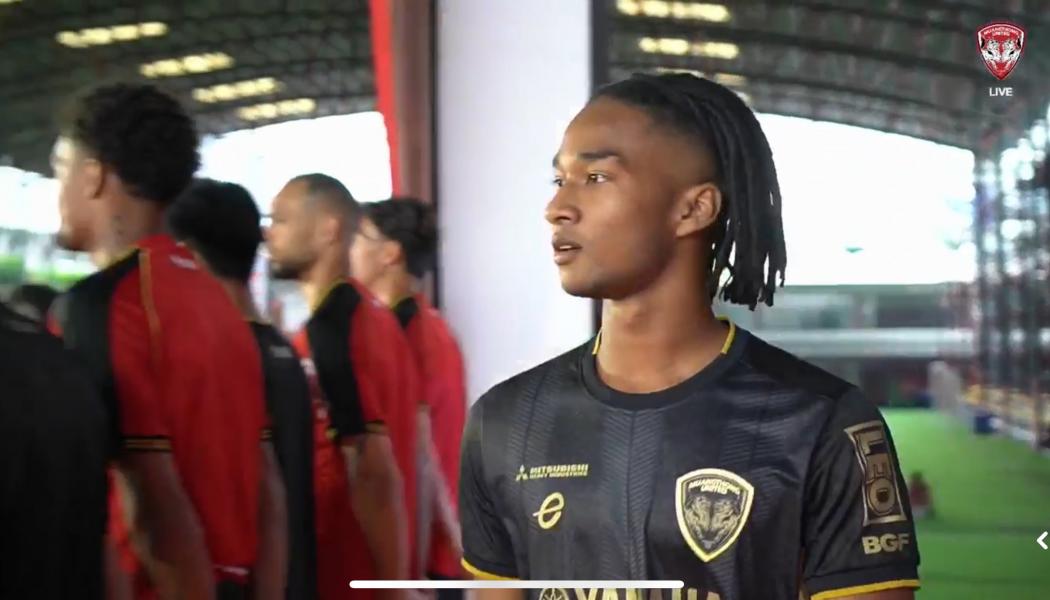 Ronaldo Kwateh Resmi Gabung Klub Thailand Muangthong United!