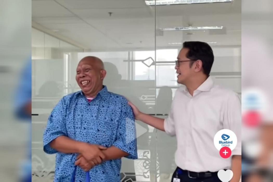 Bluebird Apresiasi Sopir Viral Bantu Teman Sakit di Jalan