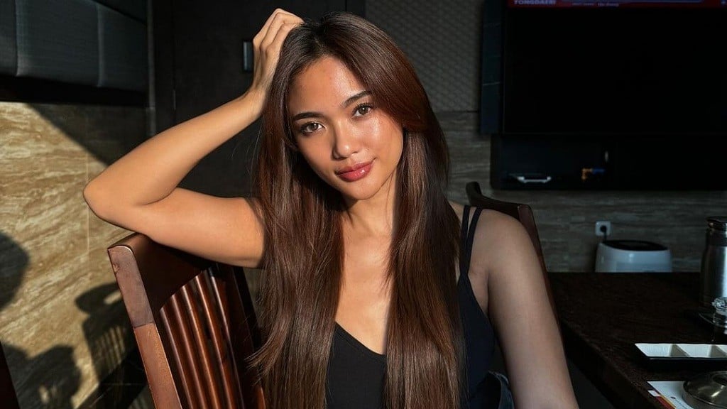 Gaya Marion Jola Pakai Tanktop Kulitnya Terpancar, Netizen: Pesona Cewek Cantik!