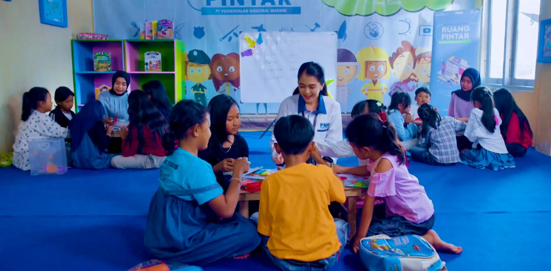 PNM Hadirkan Program Belajar Gratis di Pelosok Negeri lewat Ruang Pintar