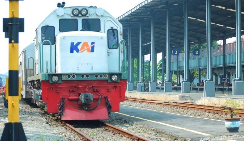 Lebih Praktis, dari Stasiun Cikarang Bisa Langsung ke Bandung dengan Tarif Terjangkau