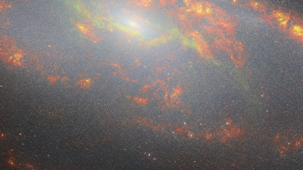 Potret Indah Galaksi Messier 106, Curi Perhatian Astronom karena Pusatnya Ramai