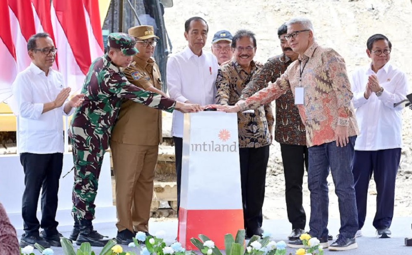 Jokowi Groundbreaking Proyek Hunian hingga Lapangan Golf Intiland di IKN
