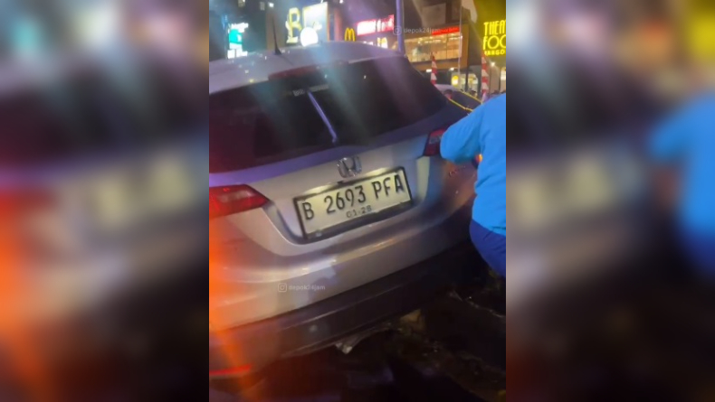 Viral HR-V Tabrak Sejumlah Motor dan Mobil di Depok, Dilaporkan Ada Korban Luka