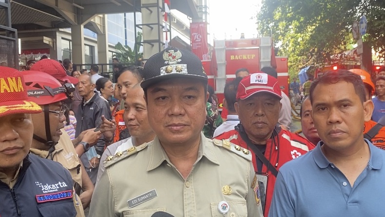 Tangani Pengungsi Kebakaran Manggarai, Pemkot Jaksel Pastikan Kebutuhan Logistik Cukup
