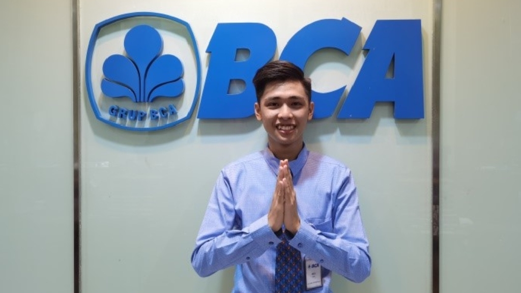 Gaji Magang Bakti BCA, Simak Syarat dan Cara Daftarnya!