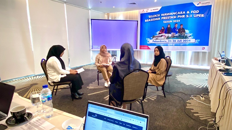 HUT ke-67 Riau, PHR Beri Beasiswa Penuh untuk 10 Siswa Berprestasi