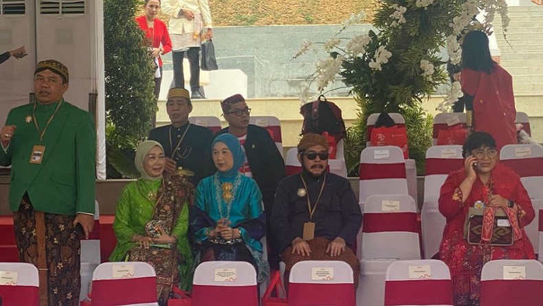 Eks Ketua MK Anwar Usman Hadiri Upacara HUT RI ke-79 di IKN, Didampingi Adik Jokowi