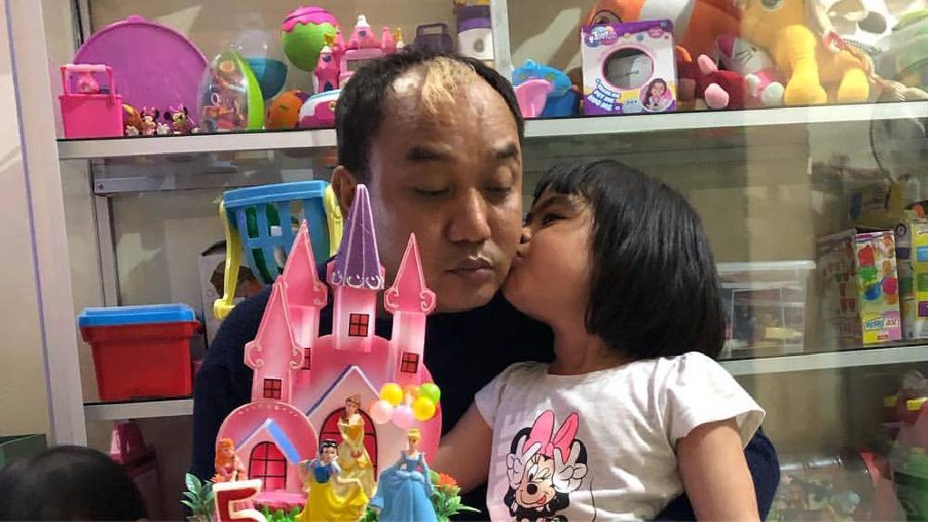 Cerita Azis Gagap Pilih Hidup Sederhana di Rumah Kecil: Terpenting Jadi Surga untuk Penghuninya