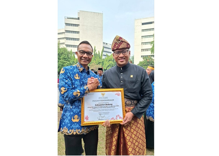 Kabupaten Badung Raih Penghargaan Produktivitas Padi Tertinggi Tingkat Nasional
