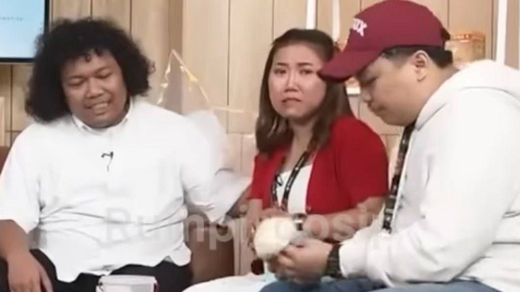 Momen Kiky Saputri Menangis Khawatirkan Marshel Widianto karena Terjun ke Dunia Politik