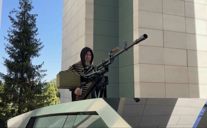 Pemimpin Chechnya Kadyrov Ngaku Diberi Tesla Cybertruck Perang, Begini Komentar Elon Musk