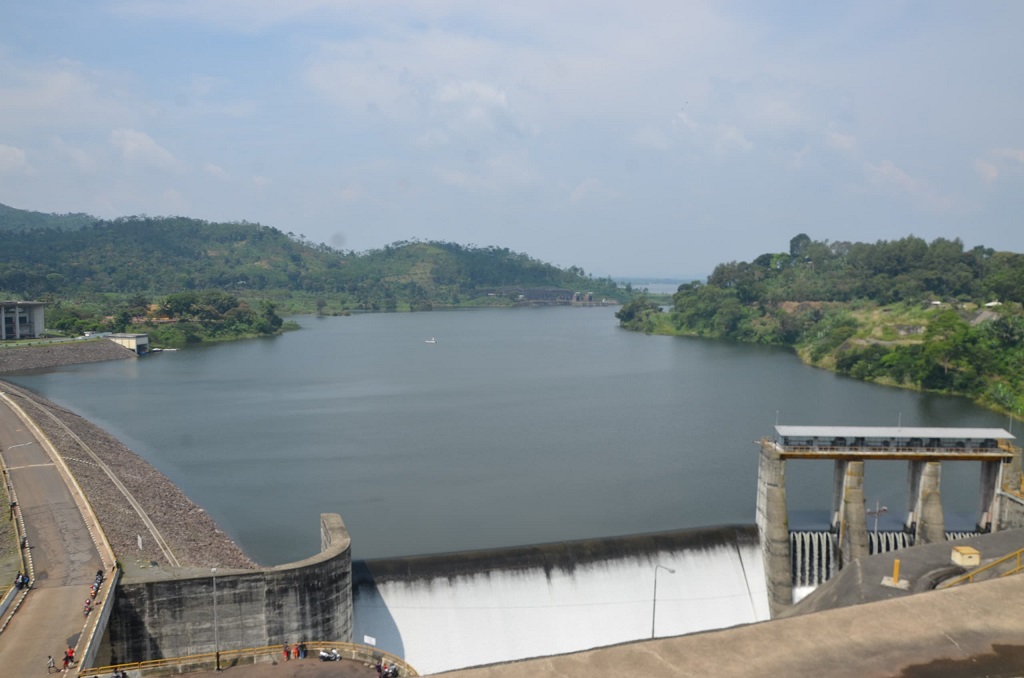 Gandeng Arab Saudi, PLN Indonesia Power Bangun PLTS Terapung di Waduk Saguling