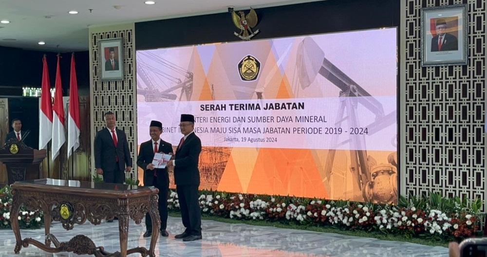 Arifin Tasrif Serahkan Jabatan Menteri ESDM ke Bahlil Lahadalia