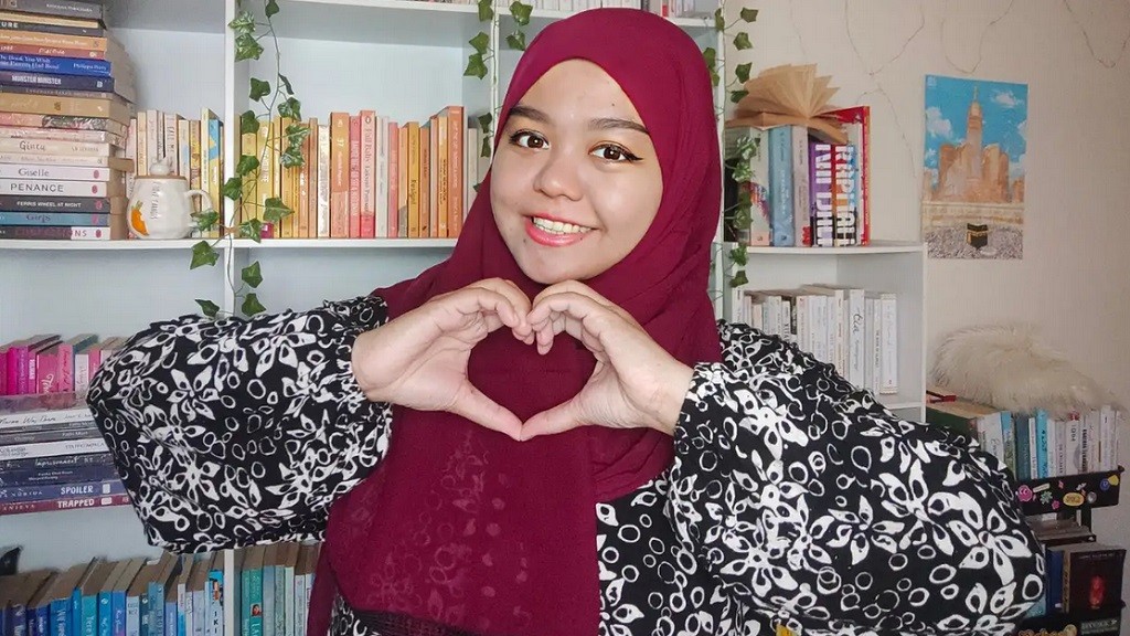 Kenal Lebih Dekat dengan Fathiyah Muinah, Kreator Konten Literasi dari Maros