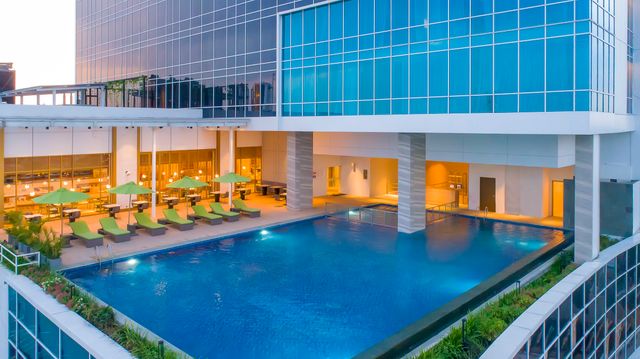 Rekomendasi Hotel Terbaik Dekat Masjid Sheikh Zayed Solo, Liburan Keluarga Makin Nyaman