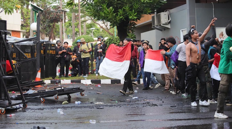 Komnas HAM Catat 159 Pendemo Tolak RUU Pilkada Ditangkap, Minta Polisi Bebaskan