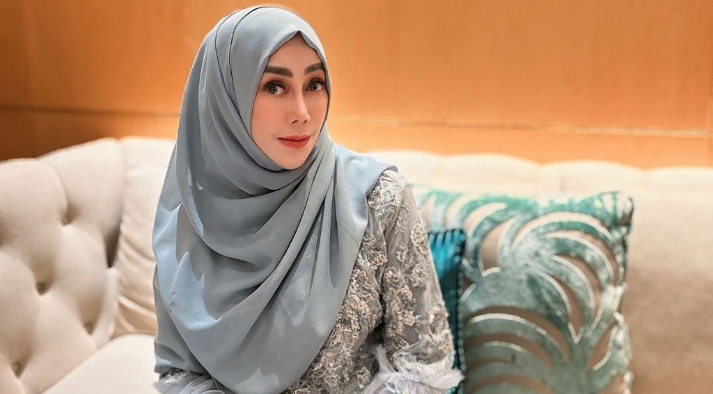 Heboh! Amy Qanita Ibunda Raffi Ahmad Tulis Kalimat Bijak usai Dituding Jadi Pelakor