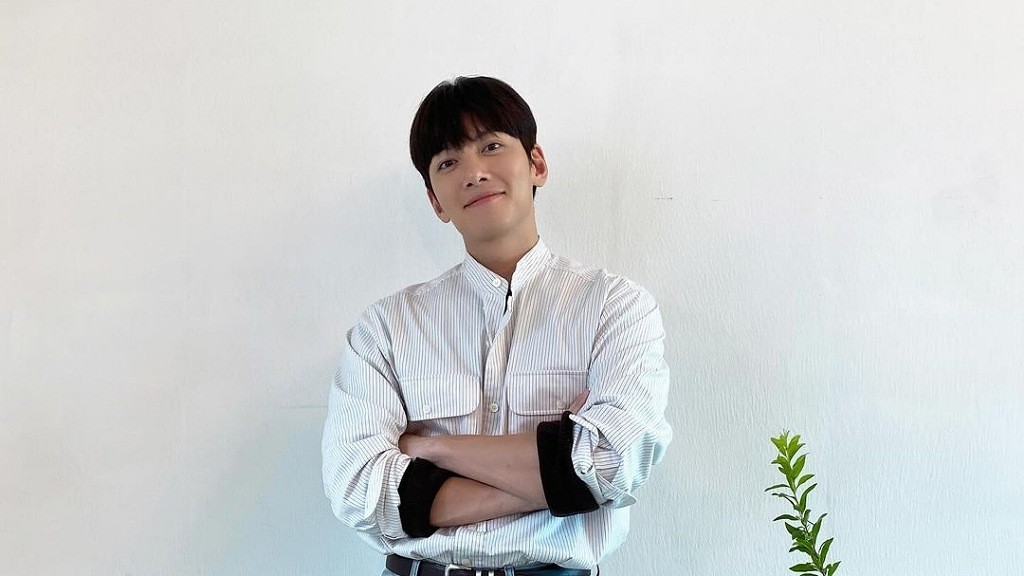 Profil dan  Biodata Ji Chang Wook: Aktor Serba Bisa yang Menawan Hati Penonton Asia!