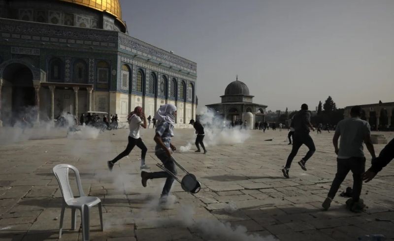 Ratusan Pemukim Ilegal Israel Geruduk Masjid Al Aqsa untuk Rayakan Hari Besar Yahudi