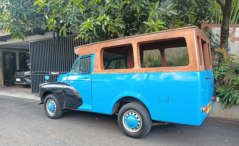 Penampakan Kediaman Rano Karno jelang Daftar Pilgub, Oplet Si Doel Dipamerkan