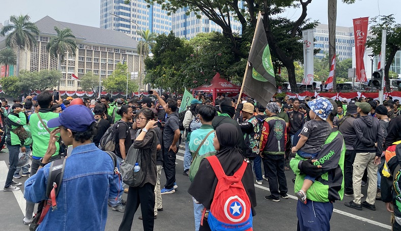Driver Ojol Demo, Tuntut Potongan Aplikasi Dikurangi