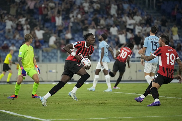 Hasil Lengkap Liga Italia: AC Milan Imbangi Lazio, Napoli Comeback Dramatis Vs Parma