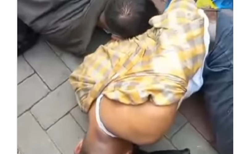 Viral 2 Pria Rampok Nasabah Bank di Tangerang, Langsung Dihajar Warga