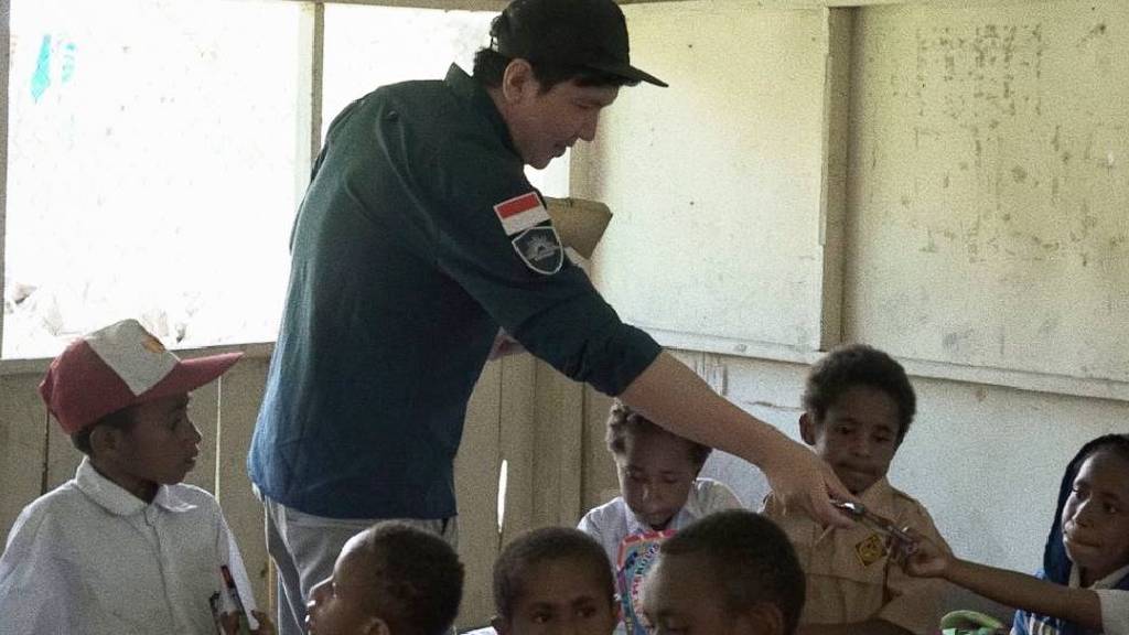 Profil dan Biodata Windah Basudara, YouTuber yang Bakal Bangun Sekolah Gratis di Papua 