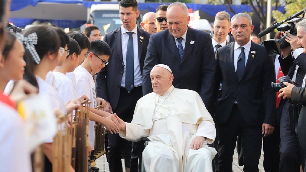 Link Live Streaming Misa Akbar Paus Fransiskus di GBK pada 5 September 2024