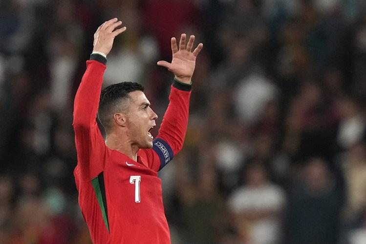 Cristiano Ronaldo Cetak Gol Ke-901: Terima Kasih atas Semua Dukungan!