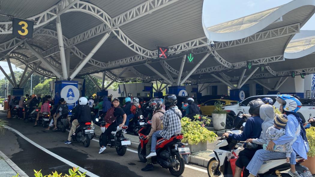 Long Weekend, Ribuan Pengunjung Padati Ancol dan Ragunan