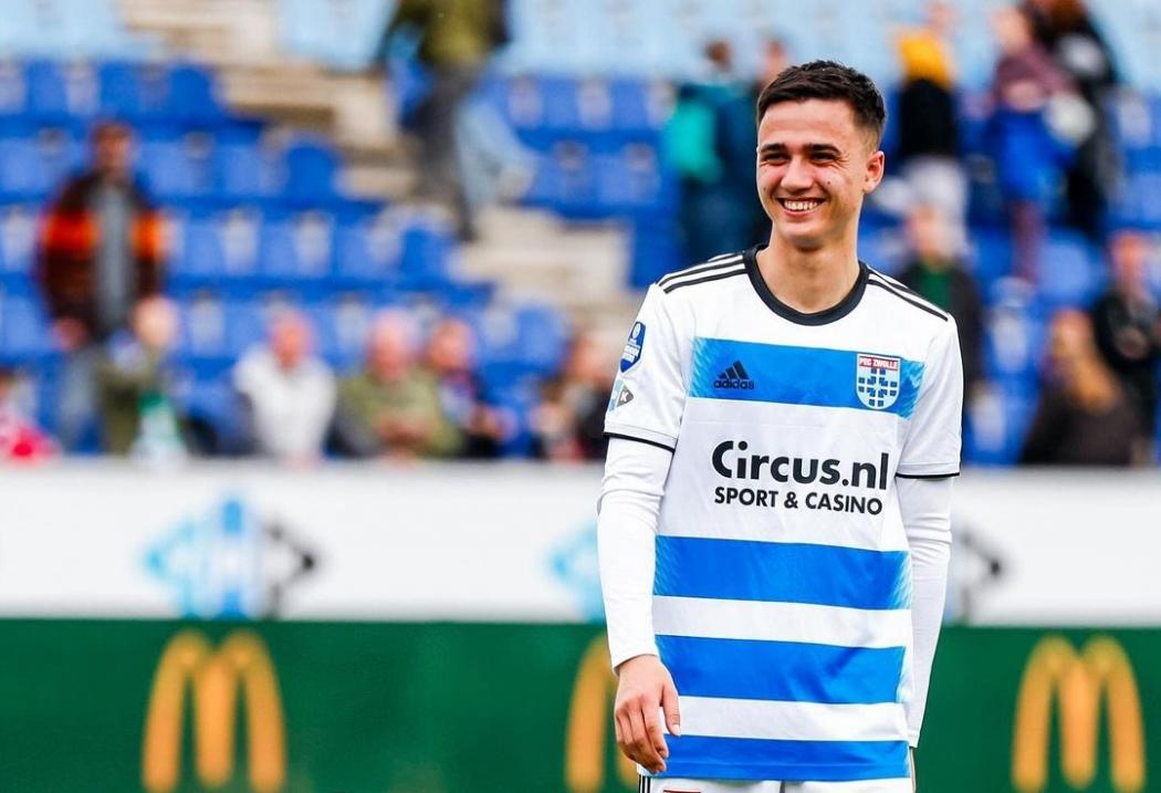  Eliano Reijnders Perpanjang Kontrak di PEC Zwolle