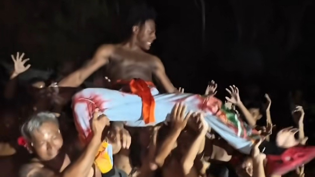 Momen IShowSpeed Ikut Tari Kecak Curi Perhatian, Netizen Heran: Gak Ada Capeknya Ini Orang