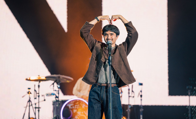 Konser Tunggu Aku di Bandung Sukses Digelar, Sheila On 7 Ajak 35.000 Sheila Gank Nostalgia